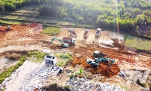 加快安平各工业区的征地拆迁进度