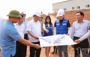 太原省人民委员会主席检查Glory高尔夫球场项目施工进度